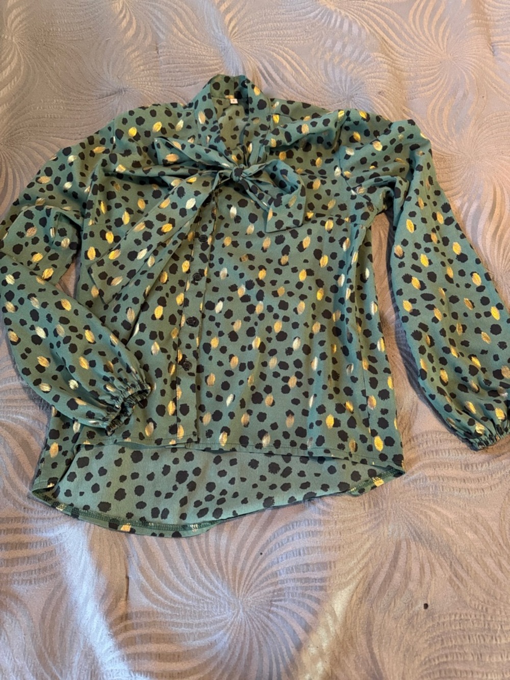 Women’s Green Bow Neck Printed Blouse
